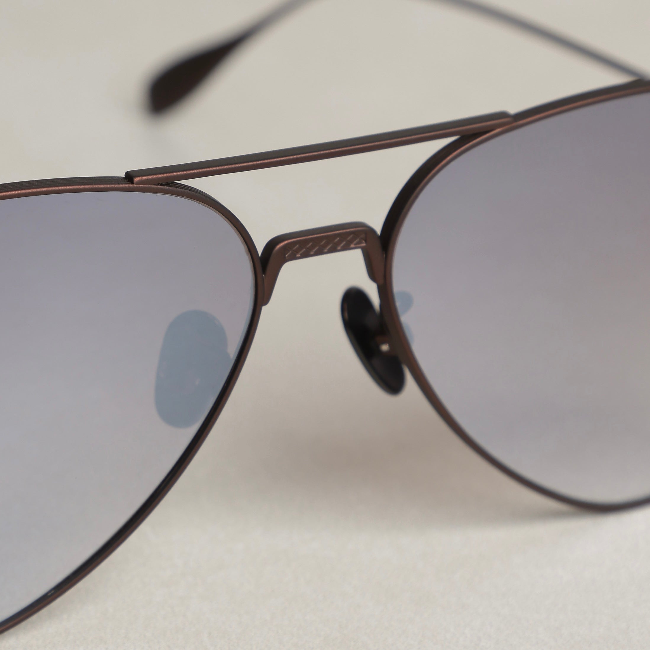 CLASSIC BROWN - AVIATOR .. كلاسك براون - ايفيتر