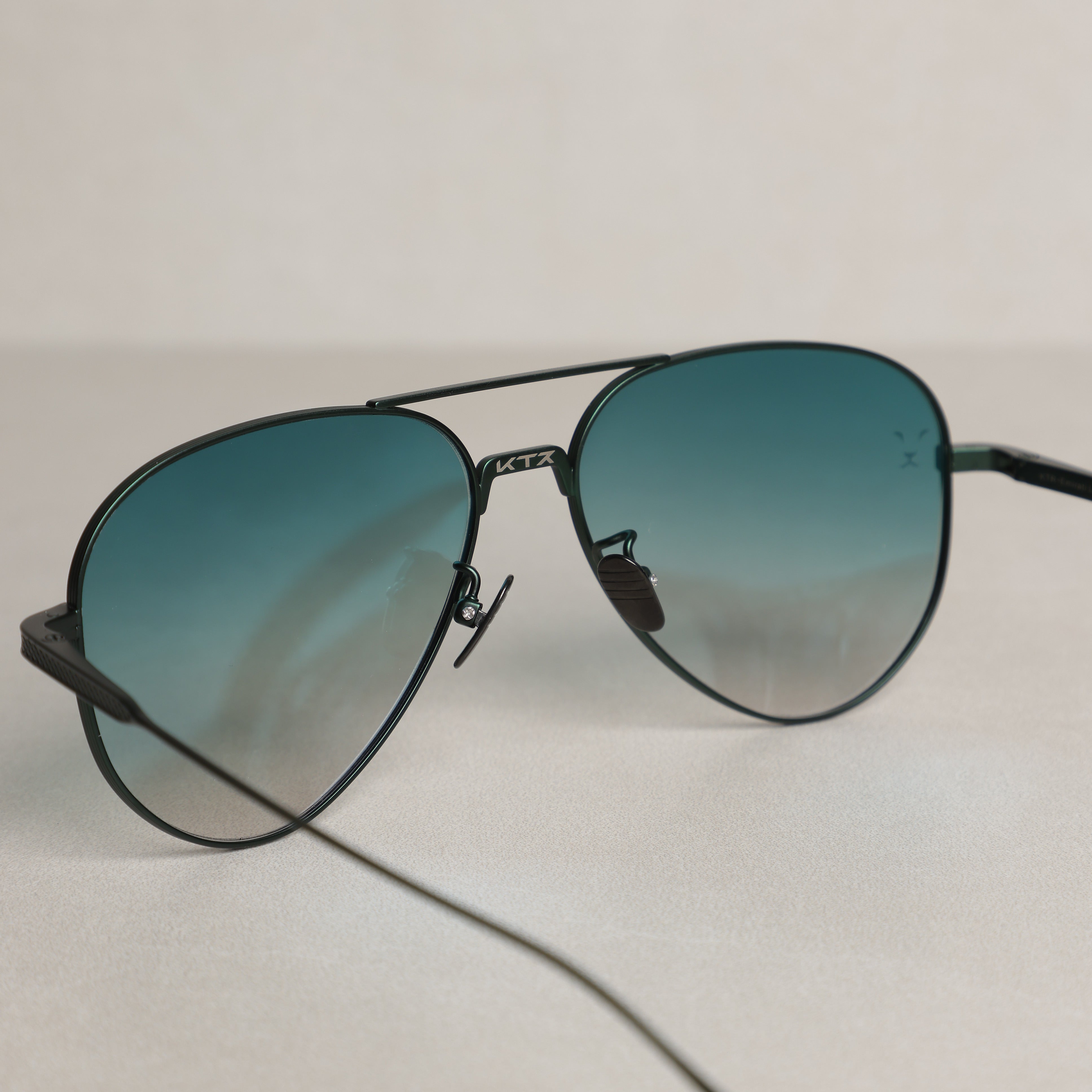 TROPICAL GREEN - AVIATOR .. تروبيكل قرين - ايفيتر